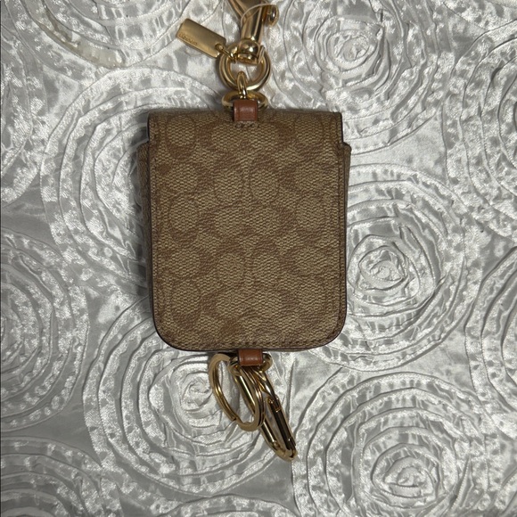 Coach Multi Attachments Case Bag Charm Leather With Gold-Tone Hardware (AirPods) - Picture 5 of 13